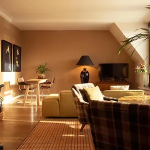 aplace-antwerp-city-flats-suites.brusselshotelsbook.com/