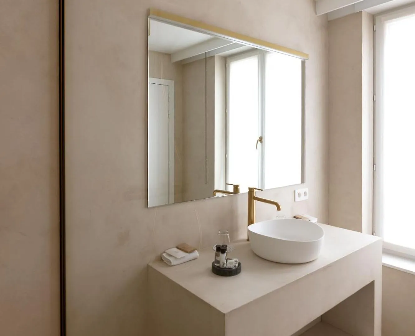 ****  Hotel 'T Sandt Antwerp Belgium